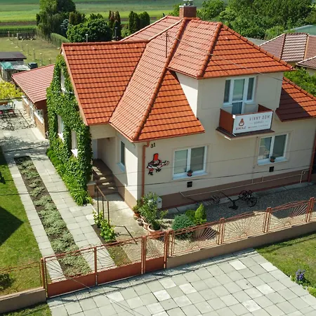 Apartmán Vinny Dom - Rumcajz - Borhaz Obid