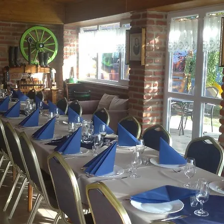 Vínny Dom - Rumcajz - Borház Obid