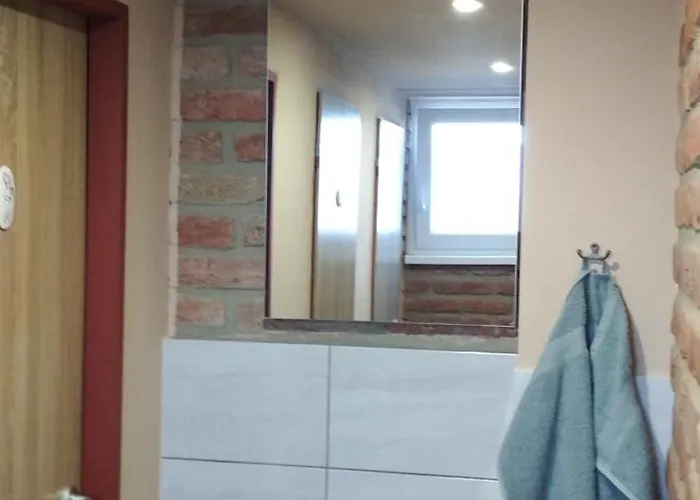 Vinny Dom - Rumcajz - Borhaz Obid