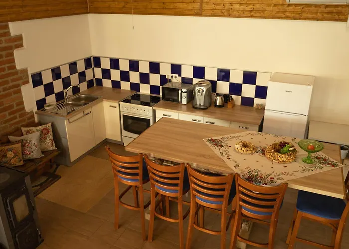 Vinny Dom - Rumcajz - Borhaz Obid